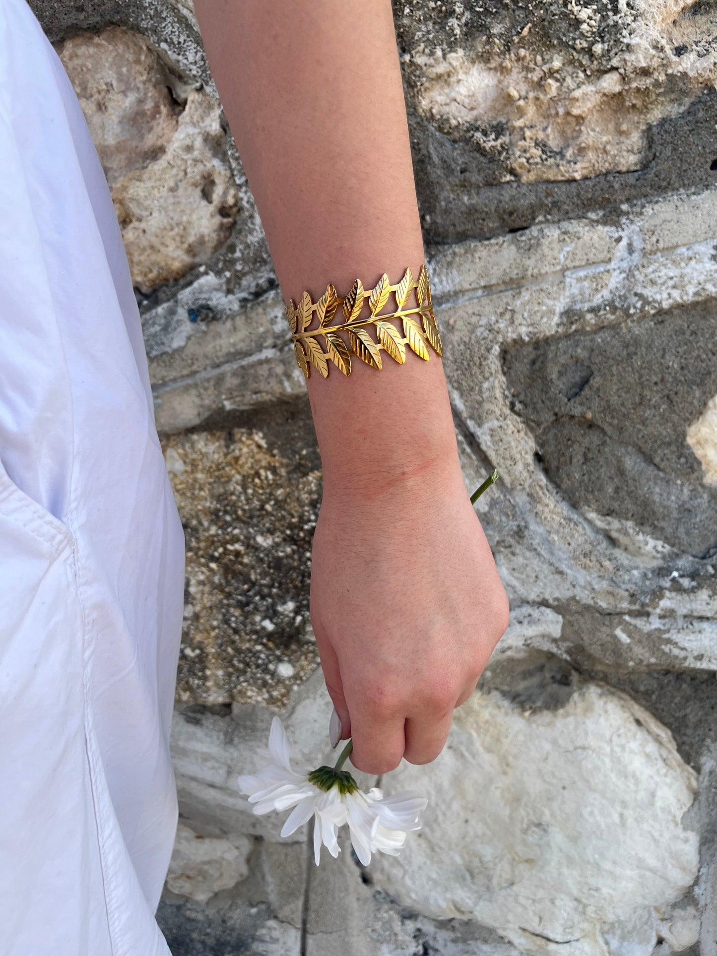 Leaf bracelet